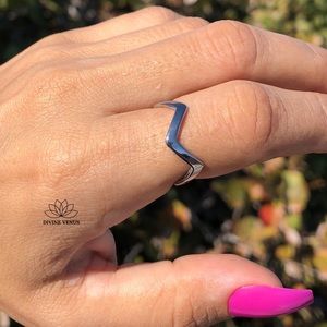 Wave Titanium Steel Finger Ring | Size 7